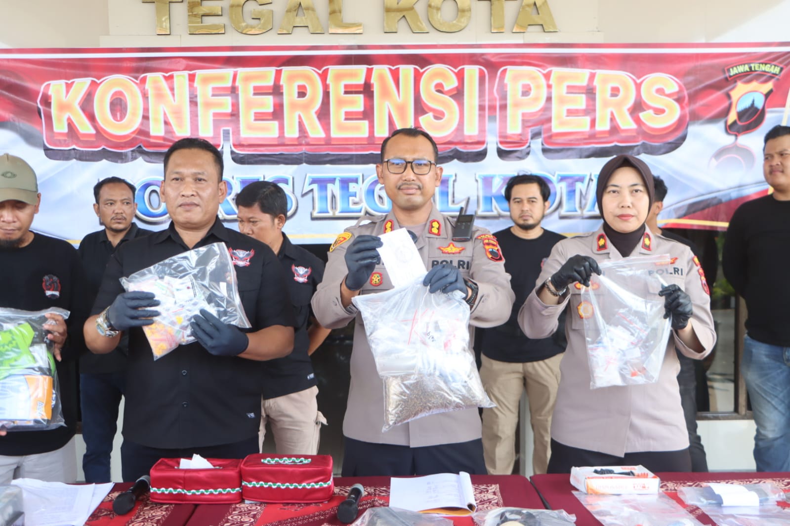 Polres Tegal Kota Bongkar 10 Kasus Narkoba, Modus Online hingga COD Terungkap