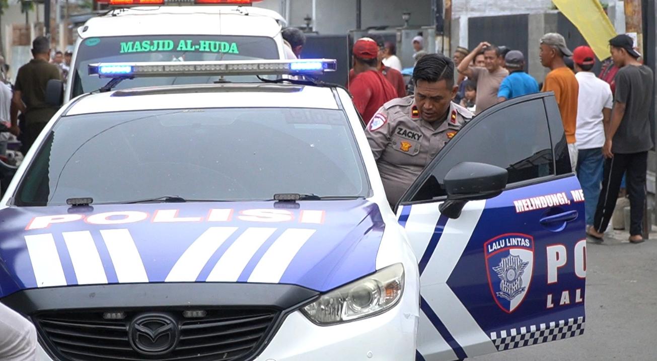 Operasi Patuh Lodaya 2026, Satlantas Polres Indramayu Kawal Ambulans hingga Pemakaman
