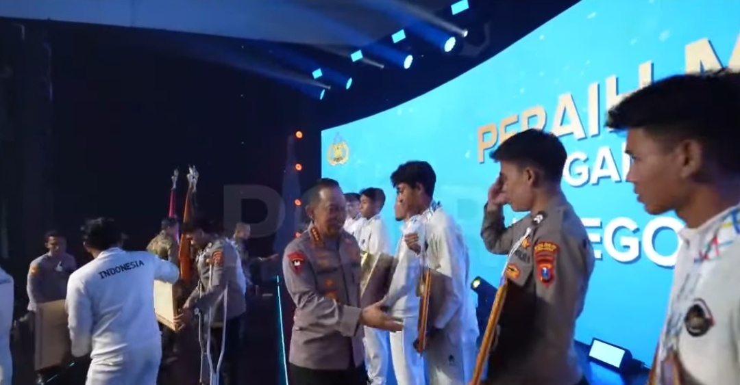 Kapolri Jenderal Polisi Drs. Listyo Sigit Prabowo, M.Si Secara Resmi Berikan Apresiasi Luar Biasa Kepada Para Personel Kepolisian Yang Harumkan Nama Bangsa Indonesia Di Ajang SEA Games 2025