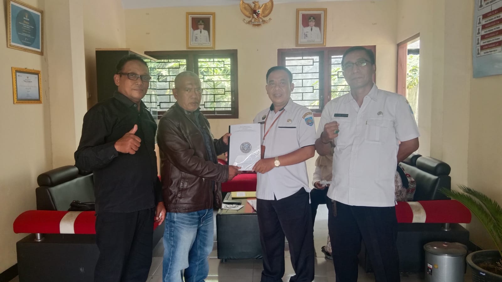 Sekjen DPP INSPI Serahkan Berkas Permohonan SKT ke Bakesbangpol Kabupaten Tegal