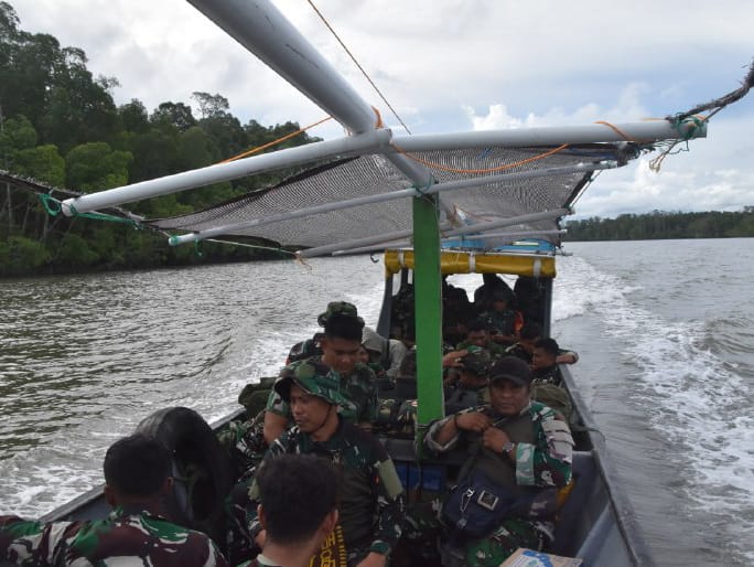 Dansatgas Tinjau Progres Pembangunan TMMD di Kampung Keakwa Pasca Pembukaan Resmi