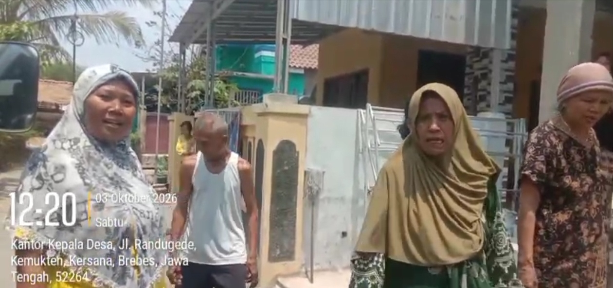 Kepedulian untuk Sesama: Dedi Risyanto Turun Langsung Salurkan Air Bersih di Kersana